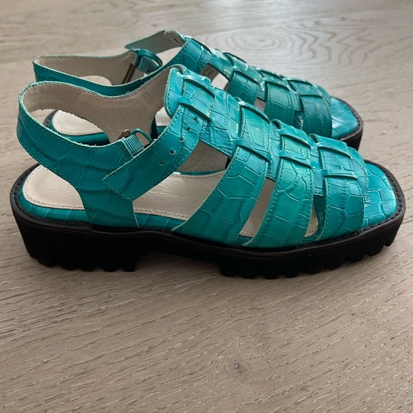 Haddie Platform Sandal by Intentionally Blank - Picture 2 of 4